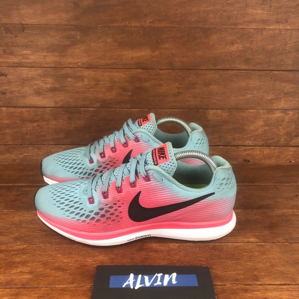 Nike air zoom Pegasus 34 running shoe women’s sz 9
